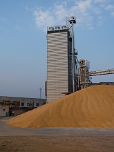 STRAHL 4500 FR Стационарная энергосберегающая  зерносушилка