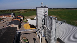 Strahl 8000FRPX шахтная зерносушилка с двумя горелками и зоной отлежки