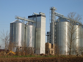 STRAHL 6000 FR Стационарная энергосберегающая  зерносушилка